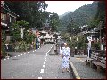 温泉町一望