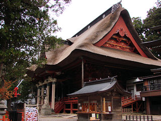 三神合祭殿