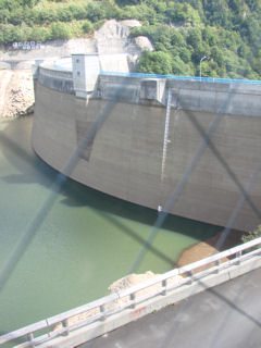 水面が低すぎて何が何だかわからん