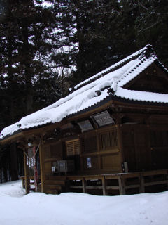 六神石神社・本殿