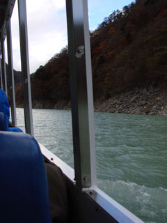 ダム湖