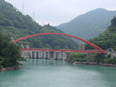 宇奈月ダム